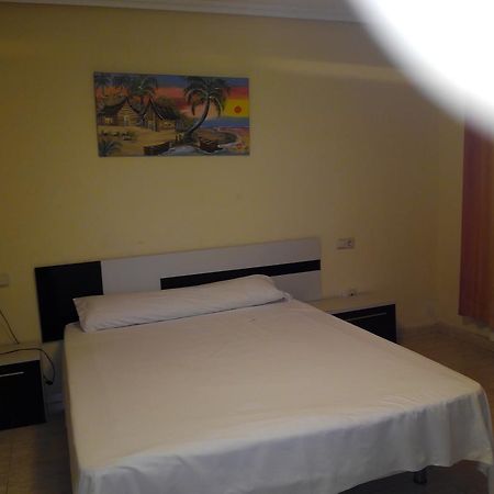 Hostal Imperial Crevillente Luaran gambar